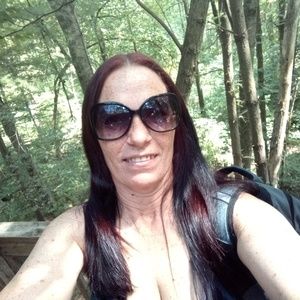 Meet your Posher, Orene